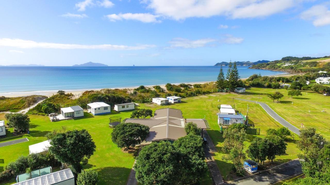ホテル Camp Waipu Cove エクステリア 写真