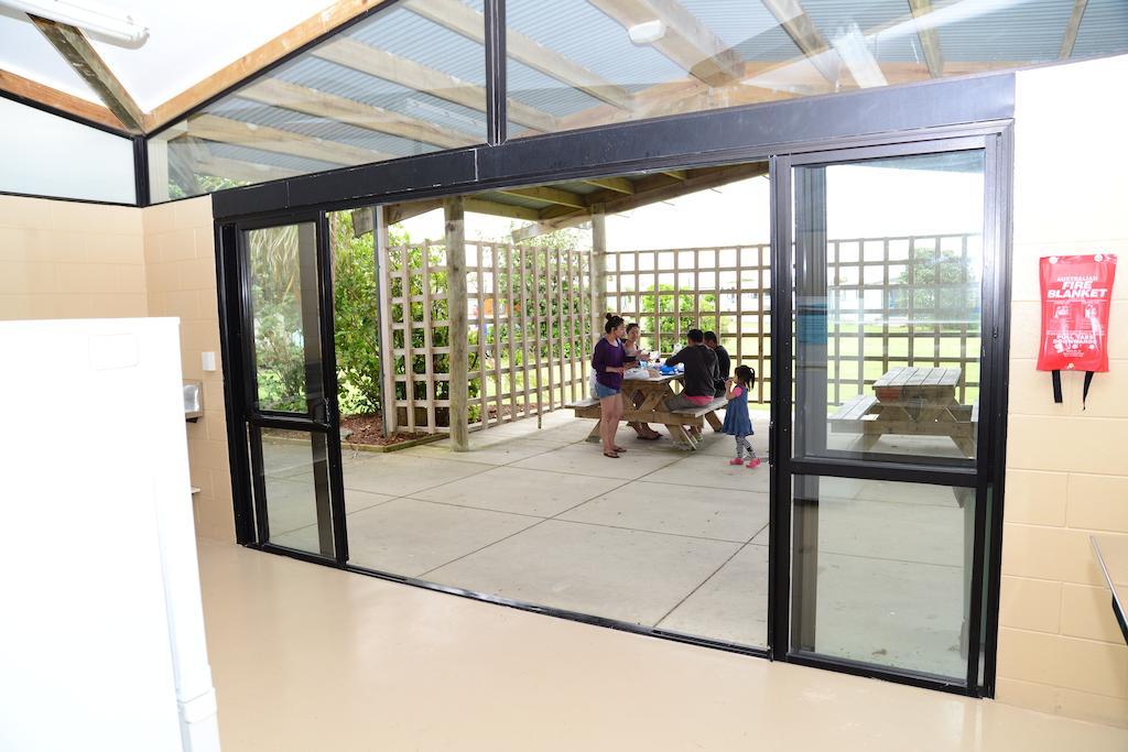 ホテル Camp Waipu Cove エクステリア 写真