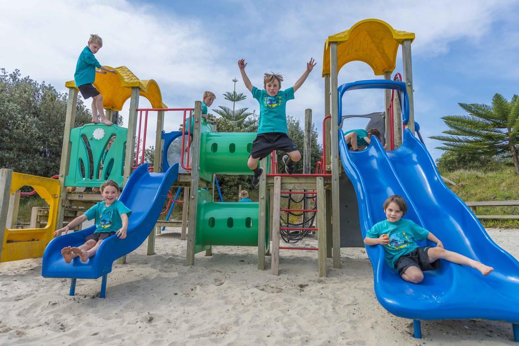 ホテル Camp Waipu Cove エクステリア 写真