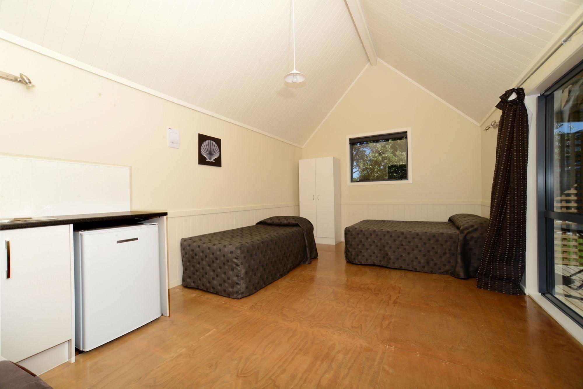 ホテル Camp Waipu Cove エクステリア 写真