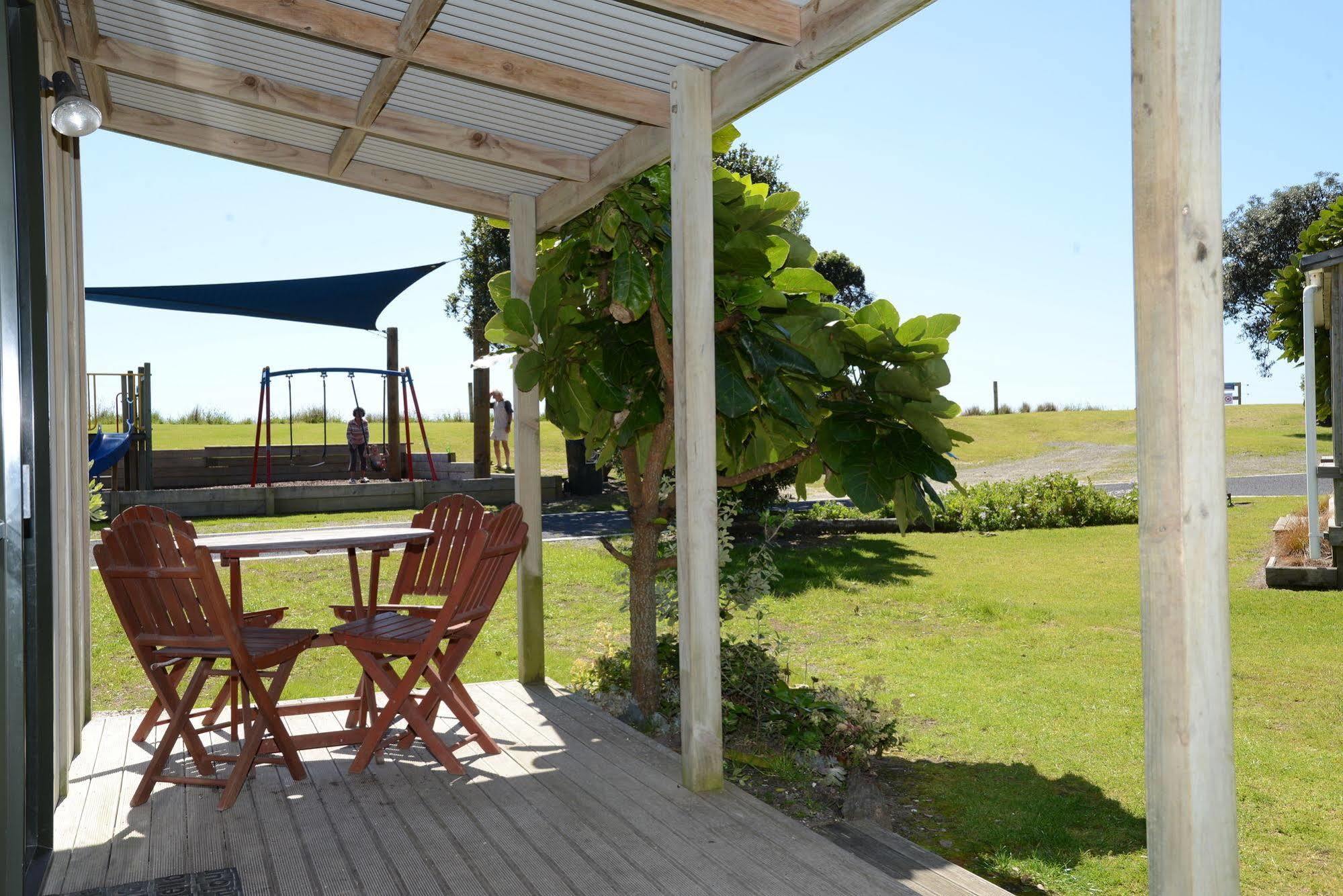 ホテル Camp Waipu Cove エクステリア 写真