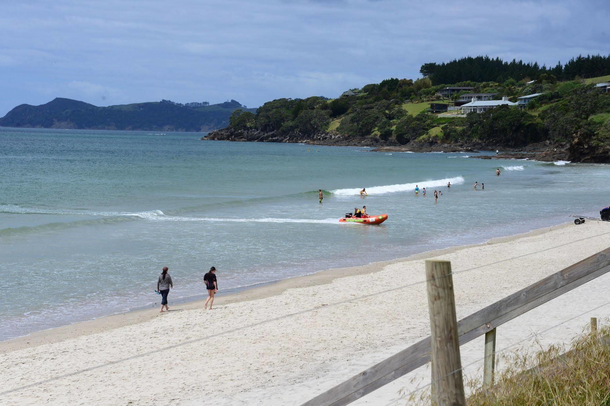 ホテル Camp Waipu Cove エクステリア 写真