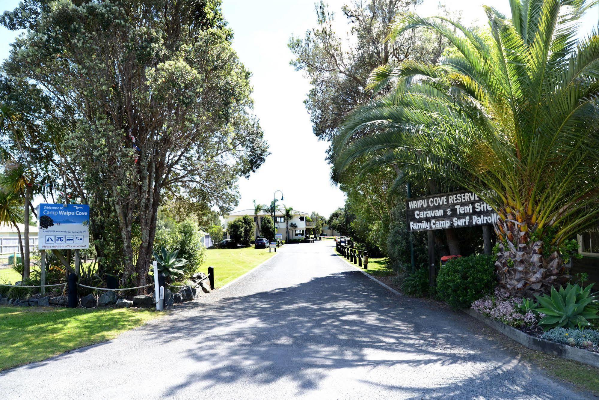 ホテル Camp Waipu Cove エクステリア 写真